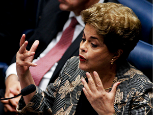 Impeachment  aprovado e Dilma Rousseff  destituda pelo Senado